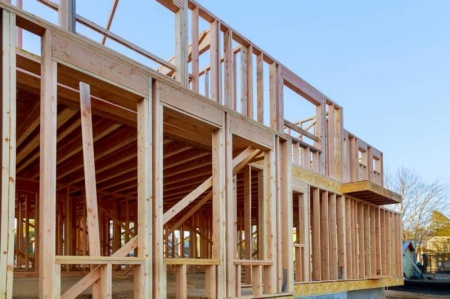 Sur&eacute;l&eacute;vation de maison &agrave; Sandarville : gagner de l'espace